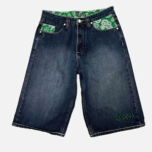 Coogi Women’s Medium Wash Embroidered Denim Shorts Size 16